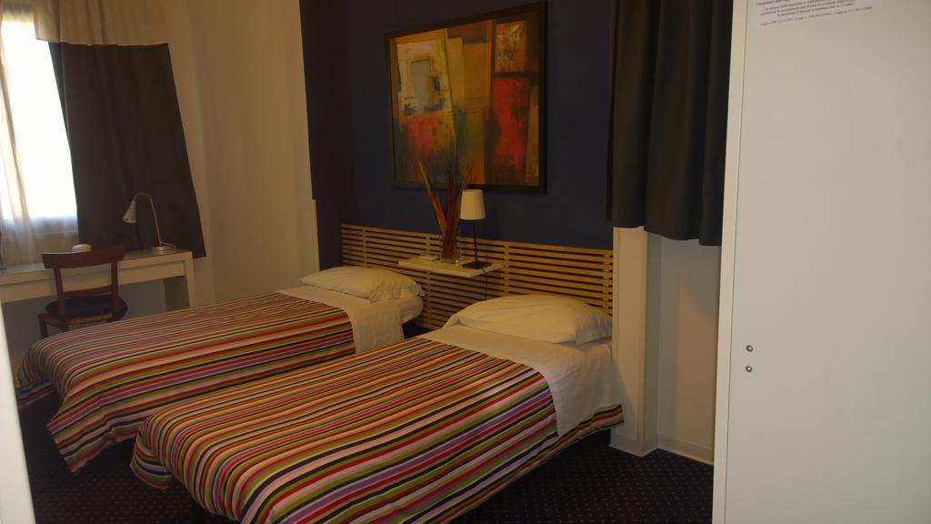 Almi Rooms Róma Szoba fotó