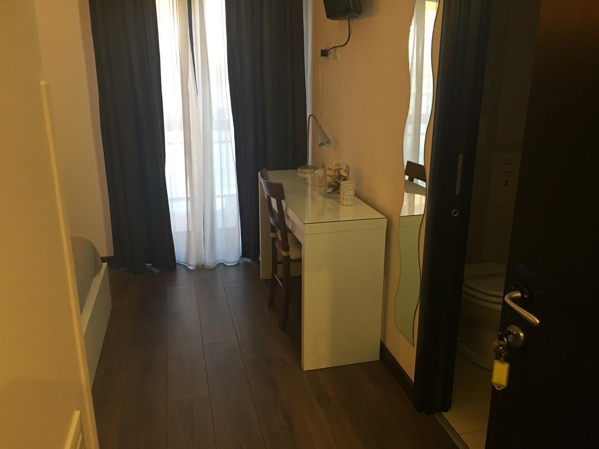 Almi Rooms Róma Kültér fotó
